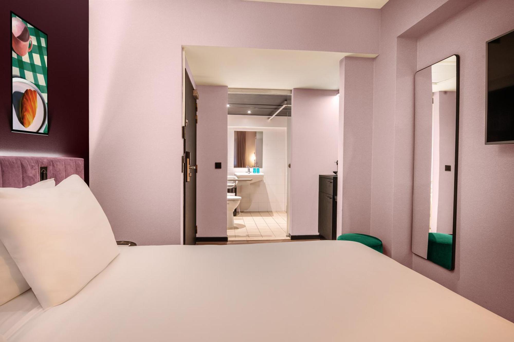 Hotel Hubert Grand Place 4*
