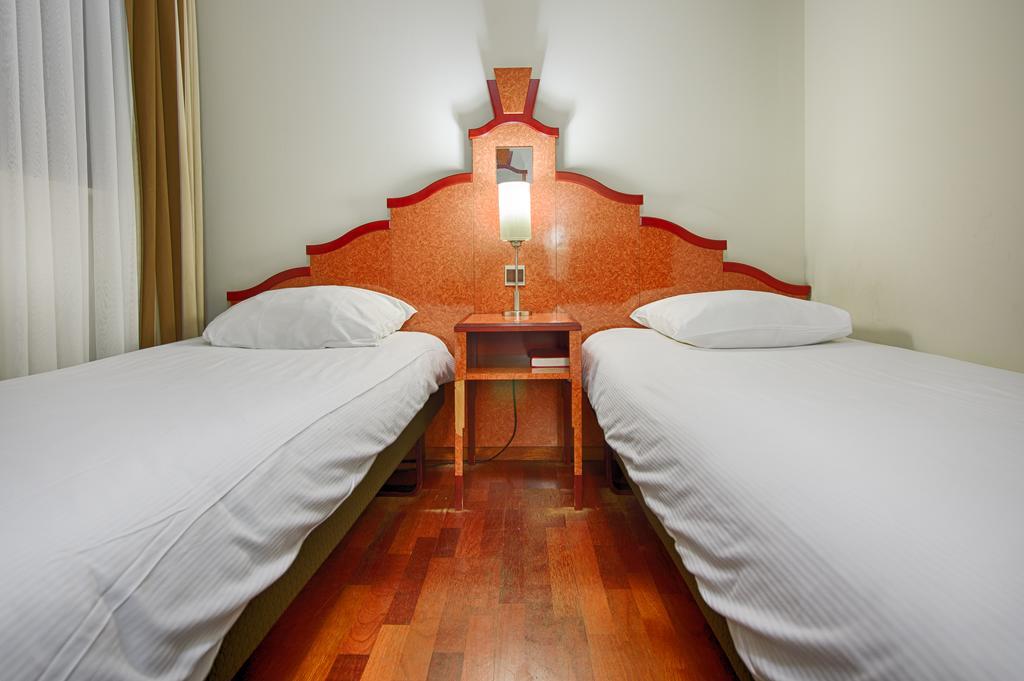 Hubert Grand Place Hotel