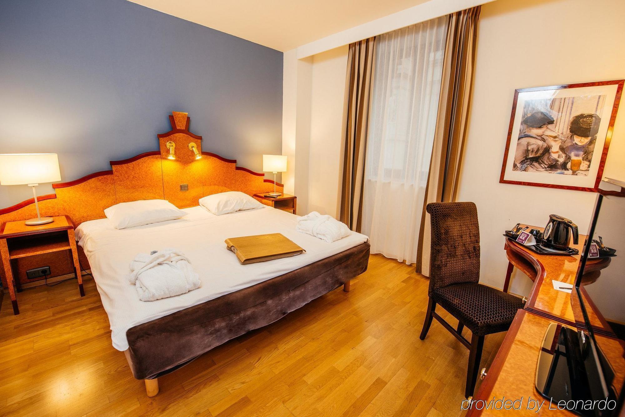 Numa Royal Galleries Aparthotel 4*